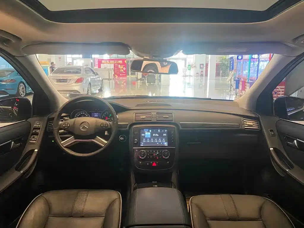 Mercedes-Benz R-Class 2017