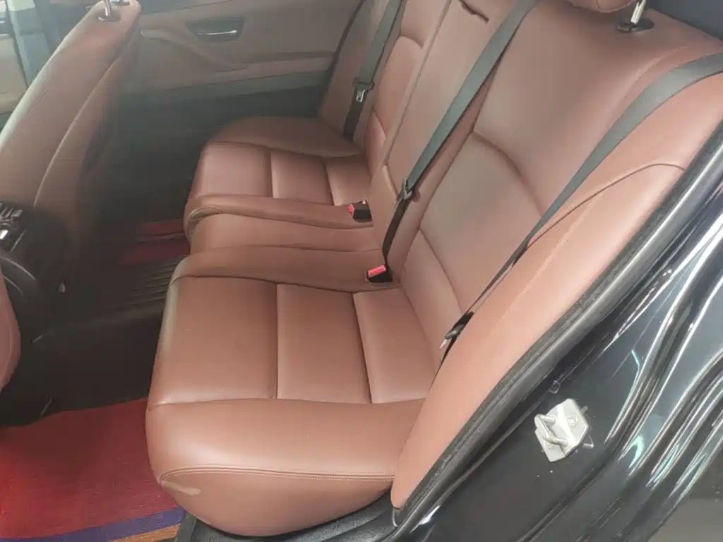 BMW 5 Series 2015 — фото 17