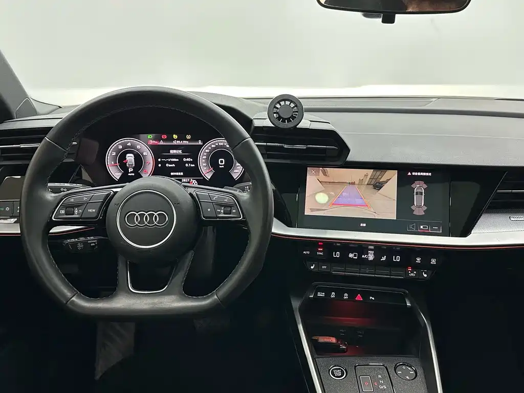 Audi A3 2023 — фото 10