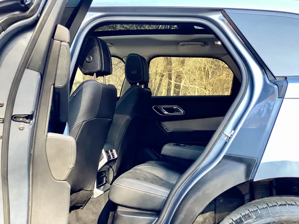Land Rover Velar 2019 — фото 22