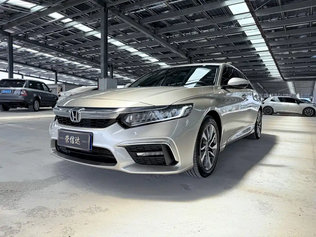 Honda Inspire 2020 — фото 1