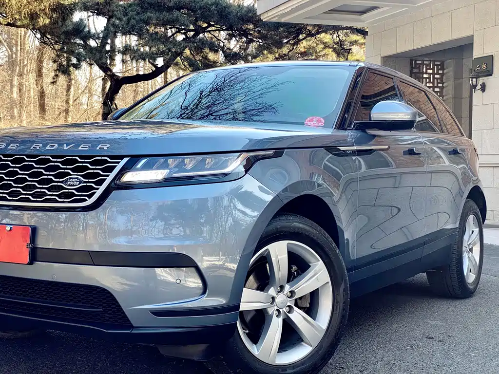Land Rover Velar 2019 — фото 2