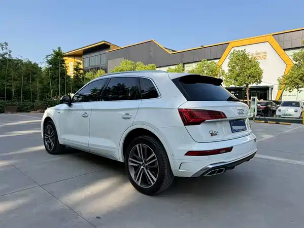 Audi Q5L 2023