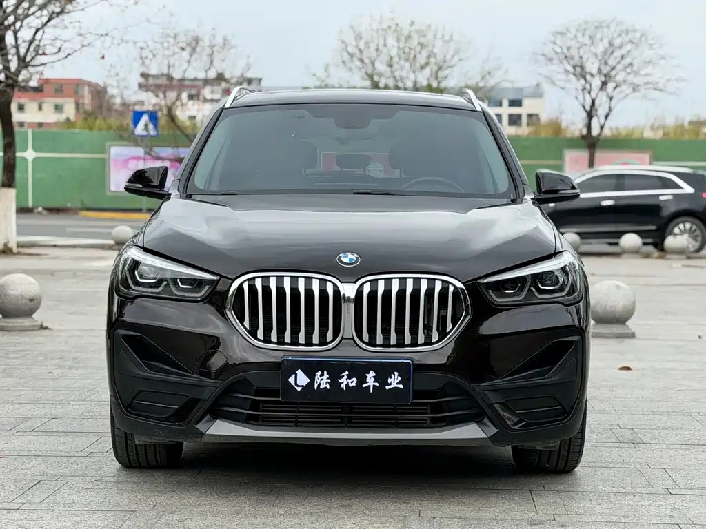 BMW X1 2022 — фото 2