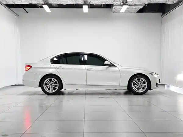 BMW 3 Series 2017