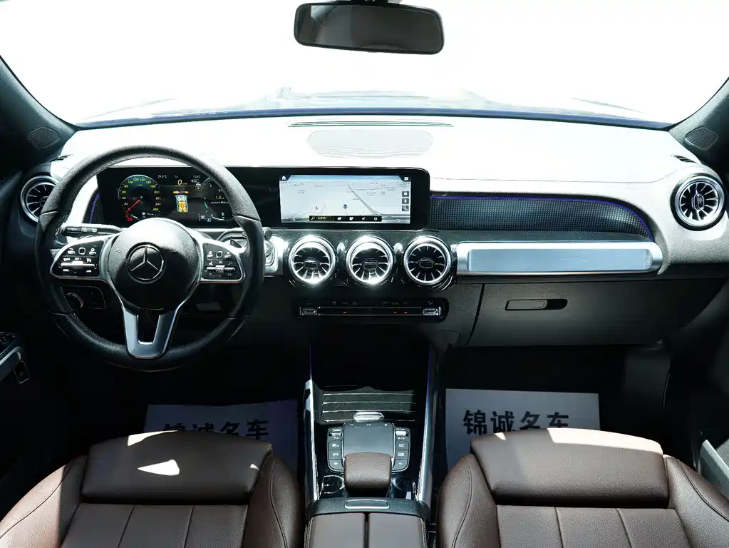 Mercedes-Benz GLB 2023