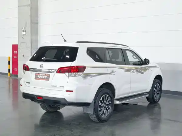 Nissan Terra 2019