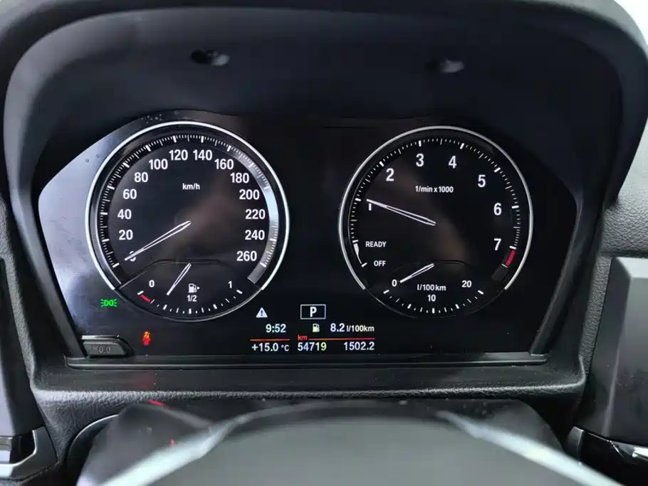 BMW 1 Series 2018 — фото 14