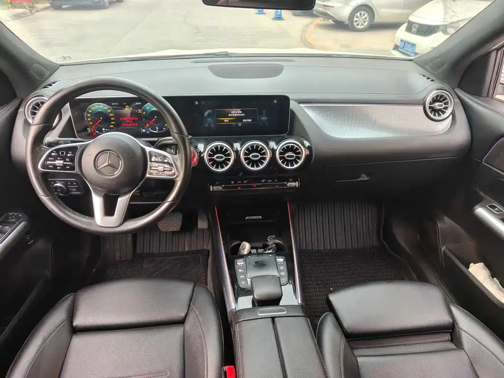 Mercedes-Benz GLA 2020