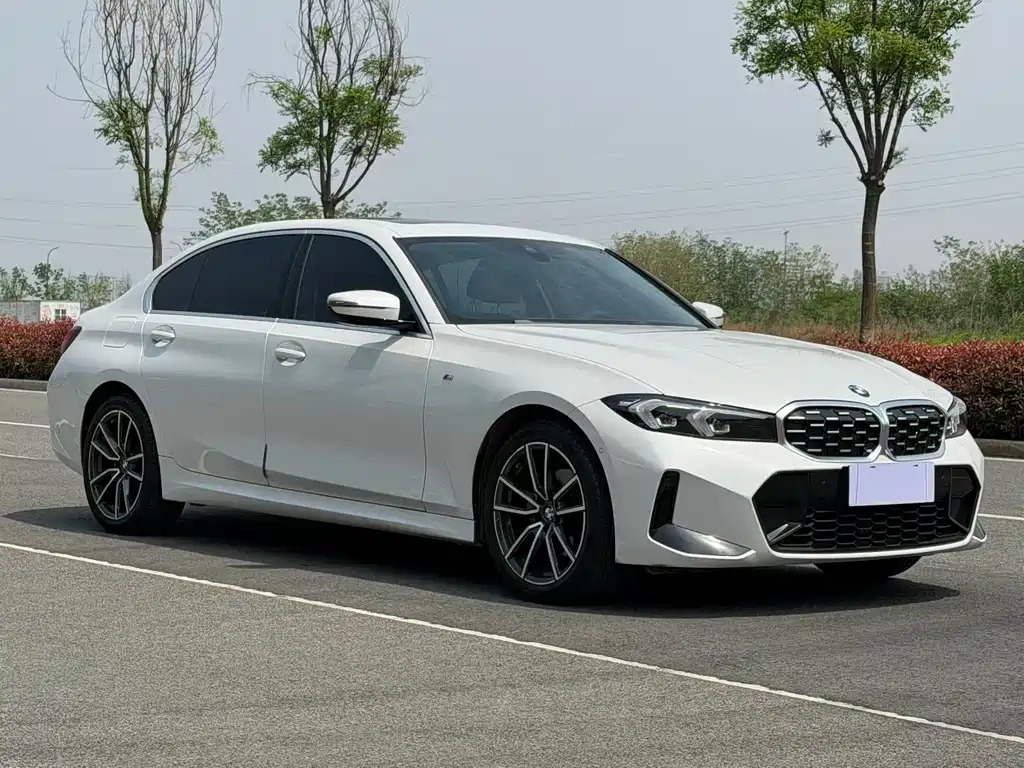 BMW 3 Series 2024