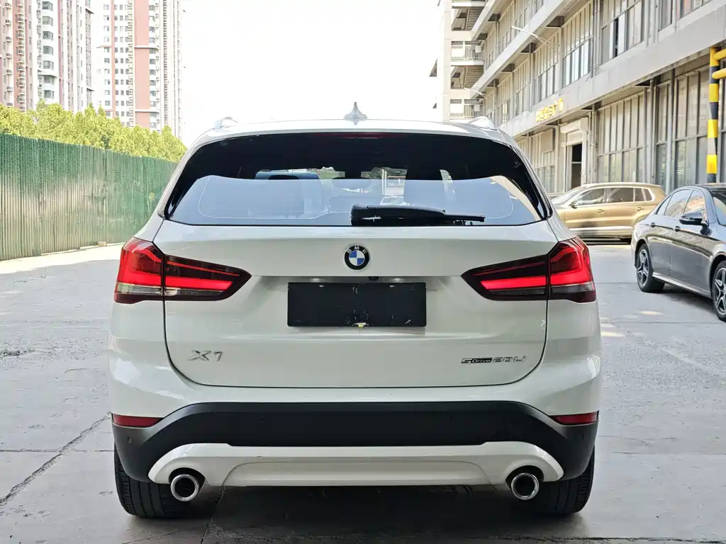 BMW X1 2019 — фото 9