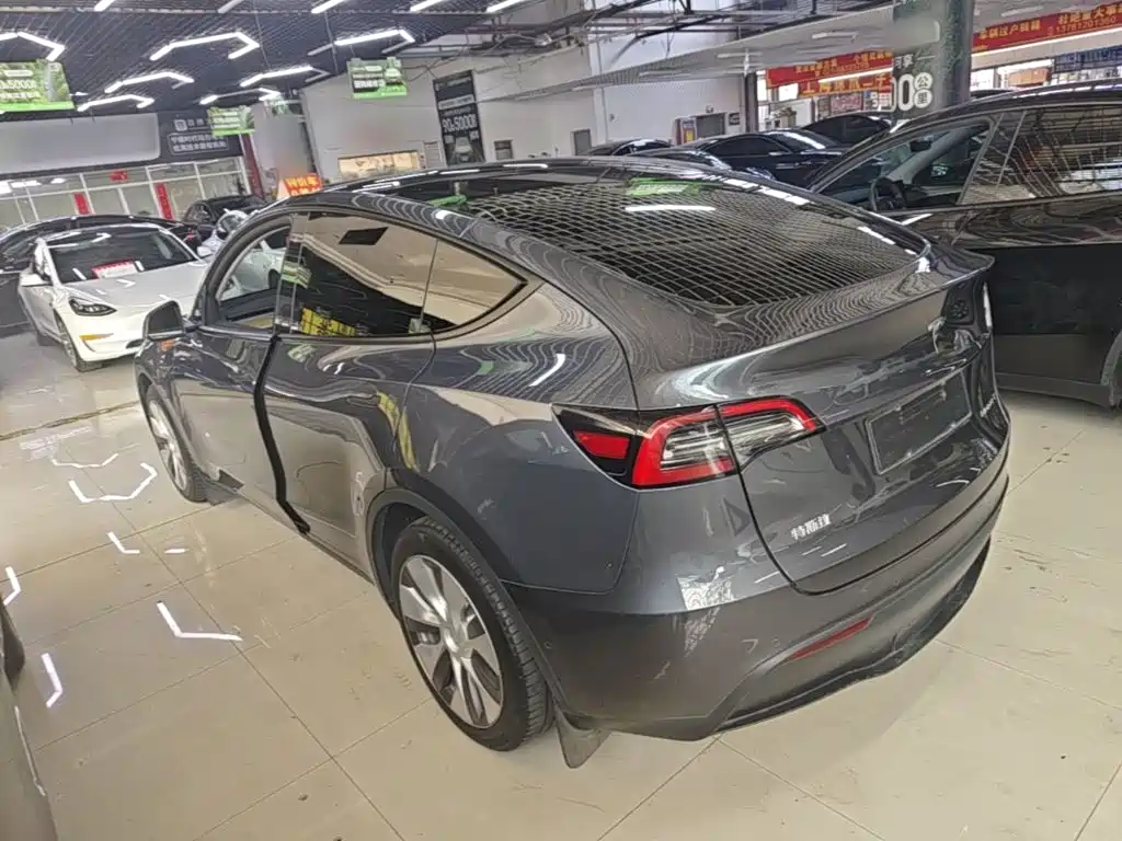 Tesla Model Y 2022 — фото 5