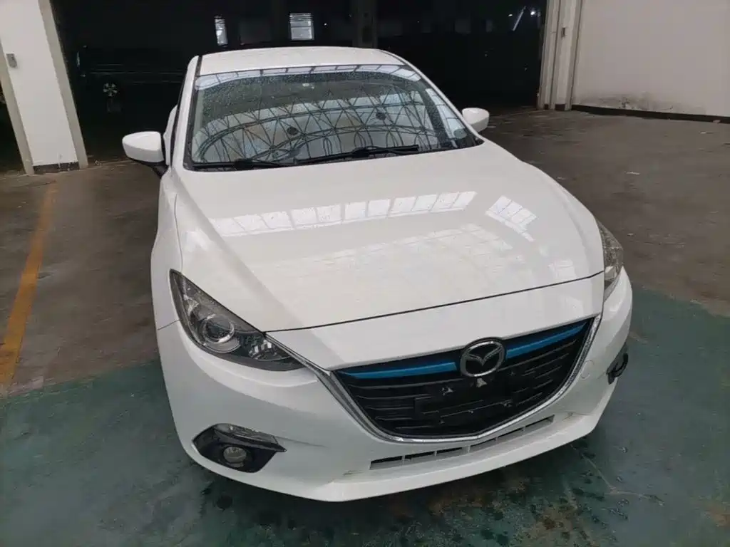 Mazda 3 Axela 2015 — фото 4