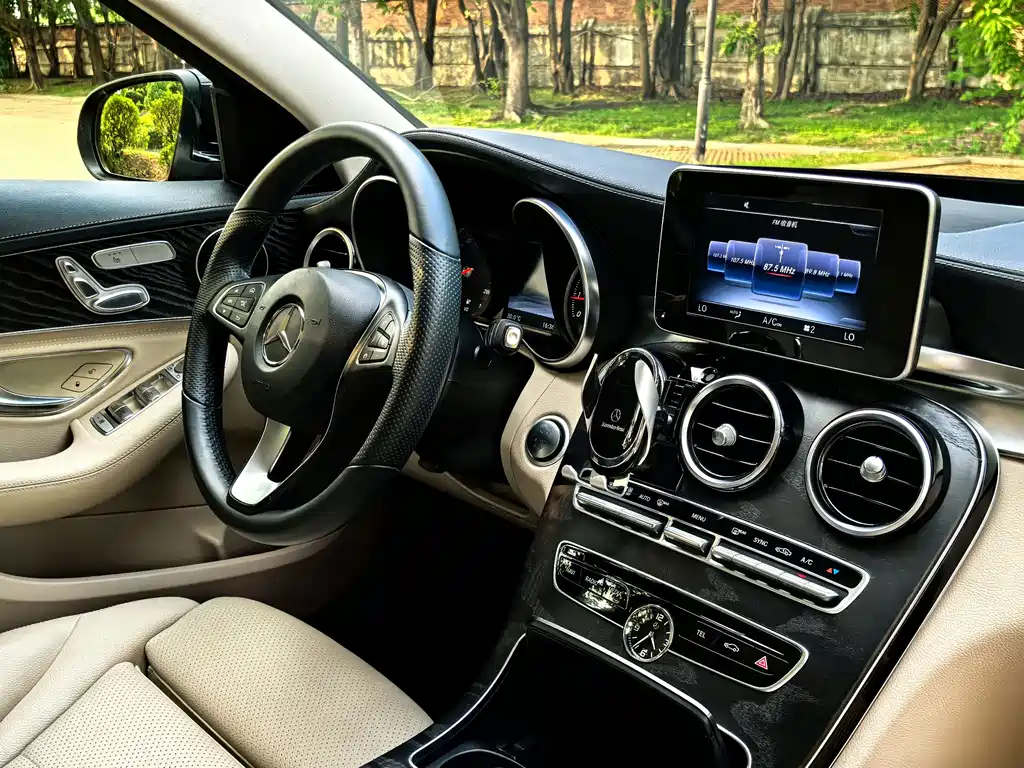 Mercedes-Benz C-Class 2016 — фото 20