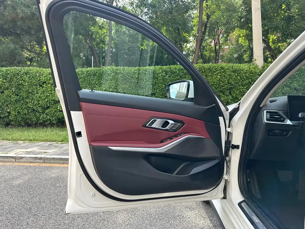 BMW i3 2022 — фото 14