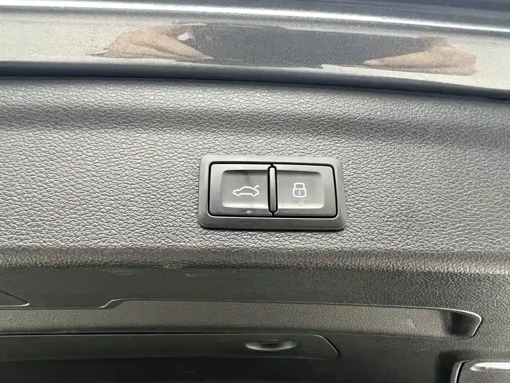 Audi Q3 2023 — фото 16