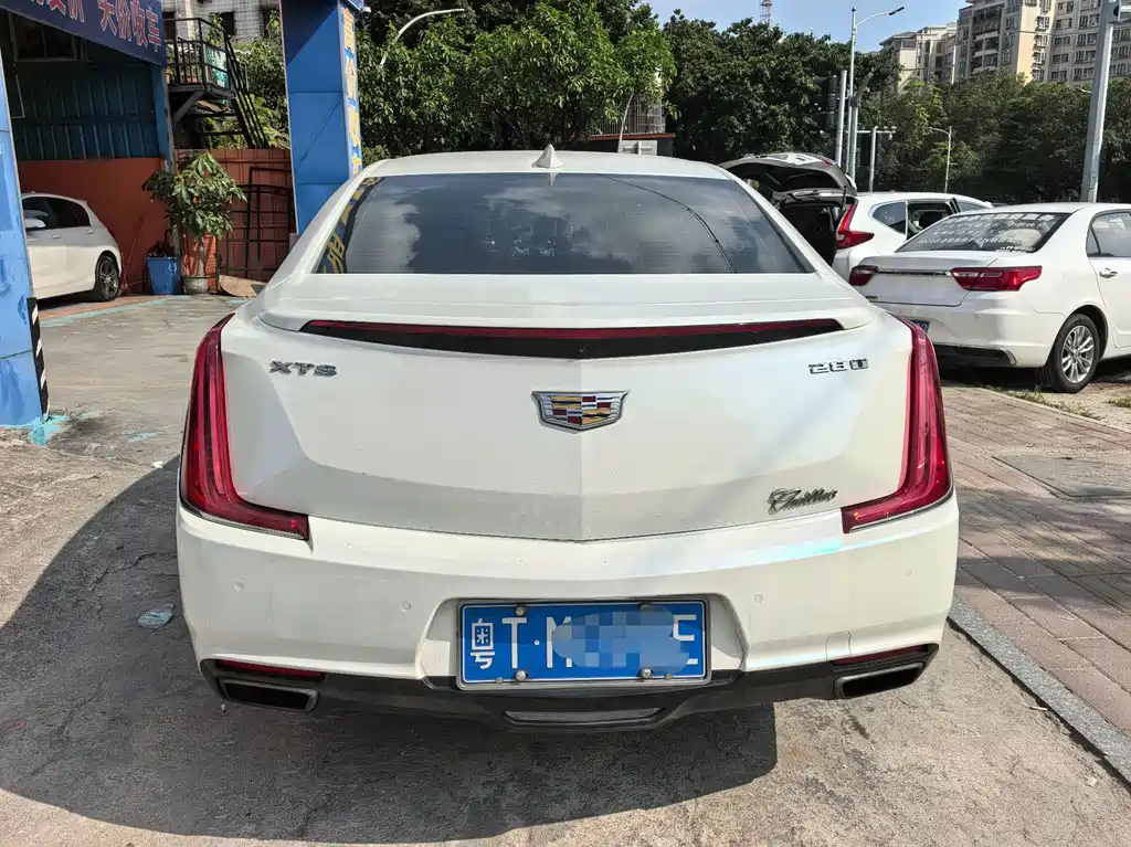 Cadillac XTS 2018 — фото 6