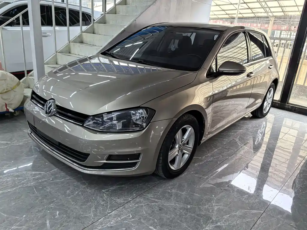 Volkswagen Golf 2015 — фото 1