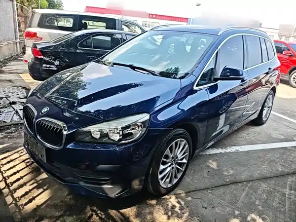 BMW 2 Series Wagon 2019