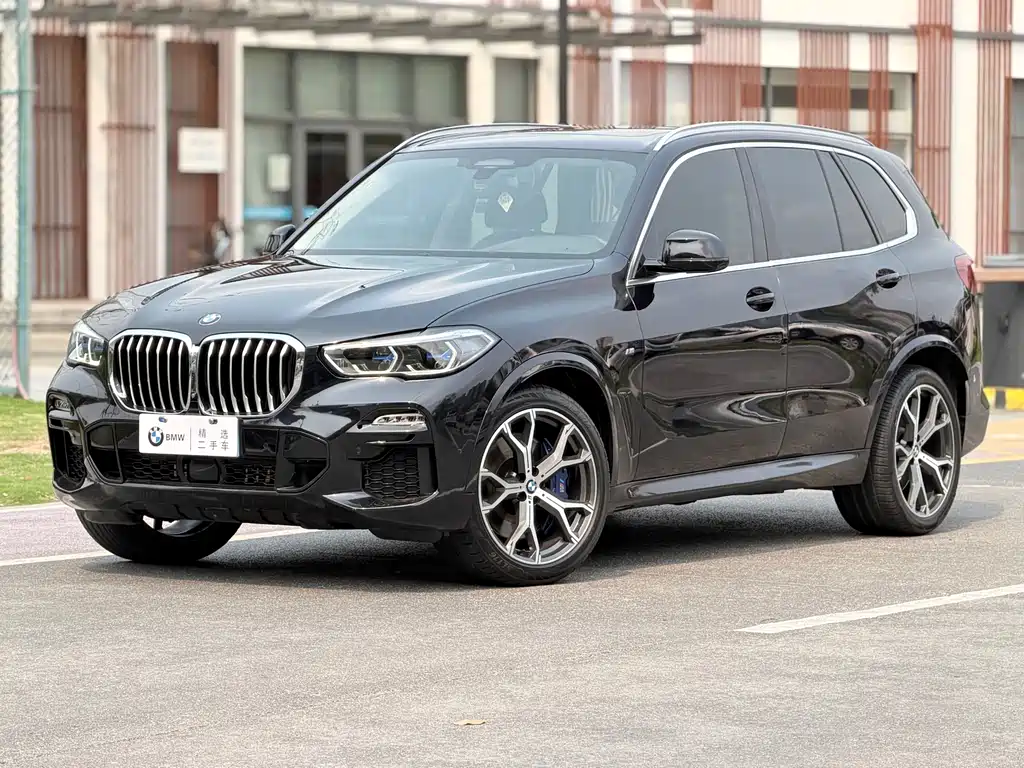 BMW X5 2019 — фото 1