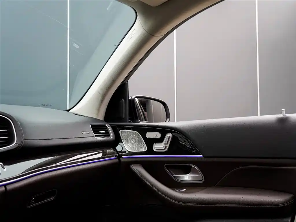Mercedes-Benz GLE 2021 — фото 18