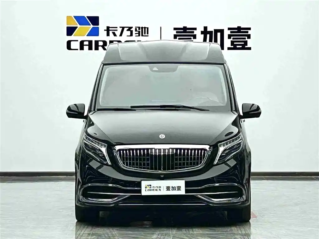 Mercedes-Benz V-Class 2023 — фото 2