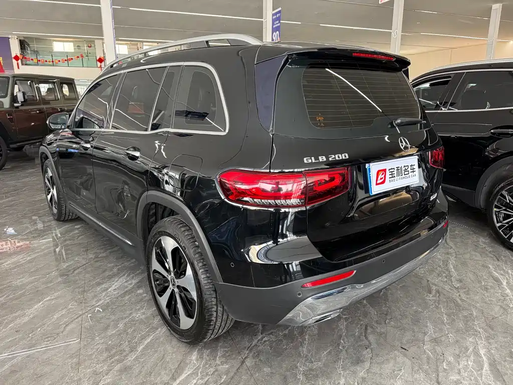 Mercedes-Benz GLB 2022