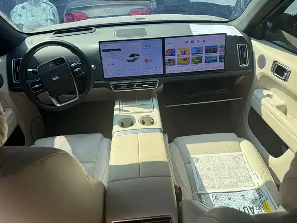 Li Auto L6 2024