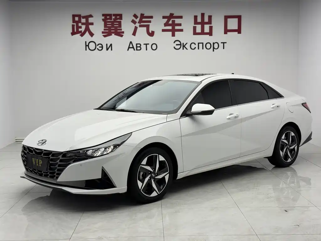 Hyundai Elantra 2022