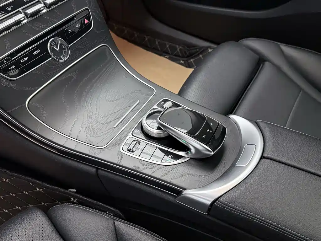 Mercedes-Benz C-Class 2017 — фото 13