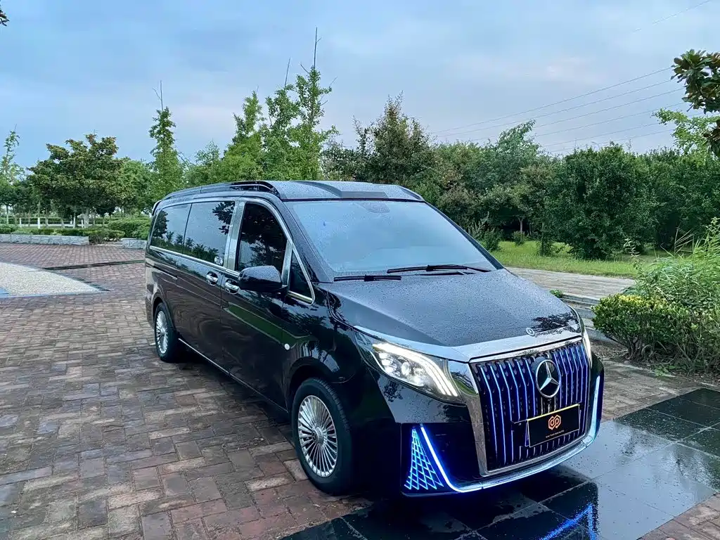 Mercedes-Benz Vito 2023 — фото 3
