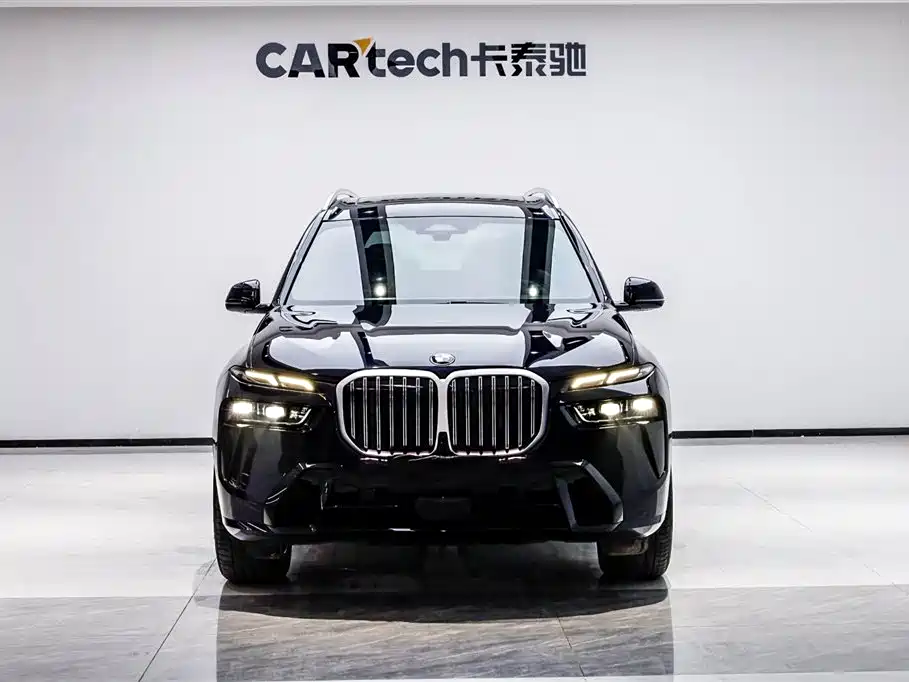 BMW X7 2023 — фото 2