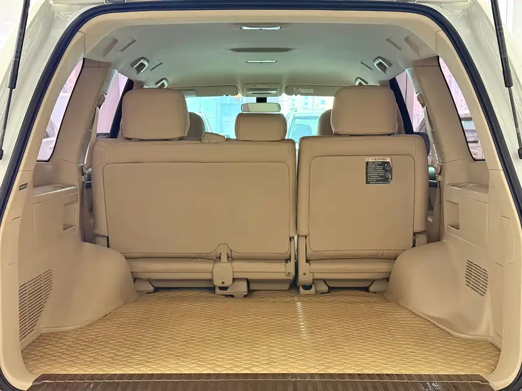 Toyota Land Cruiser 2018 — фото 14