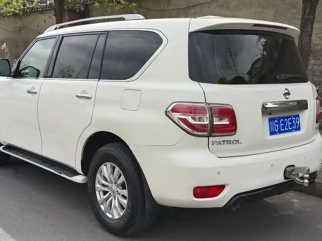 Nissan Patrol 2017 — фото 10
