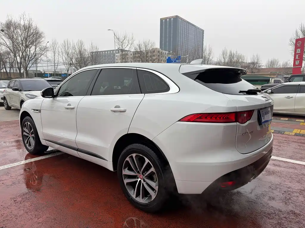 Jaguar F-PACE 2016 — фото 4