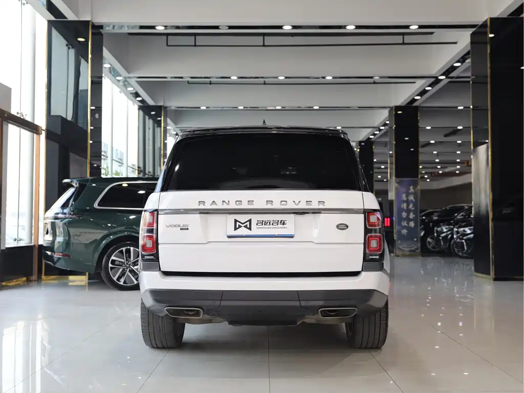 Land Rover Range Rover 2021 — фото 17