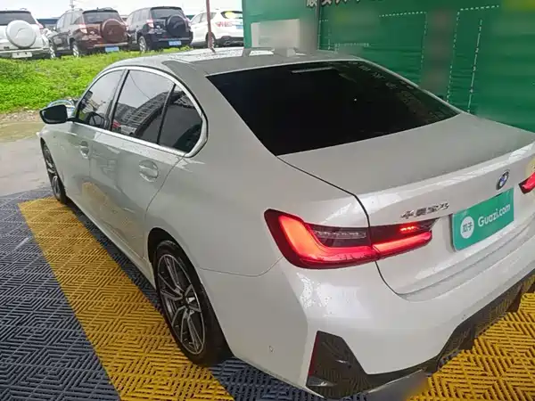 BMW 3 Series 2024