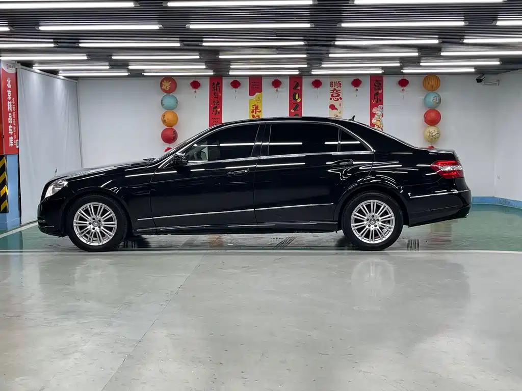 Mercedes-Benz E-Class 2012