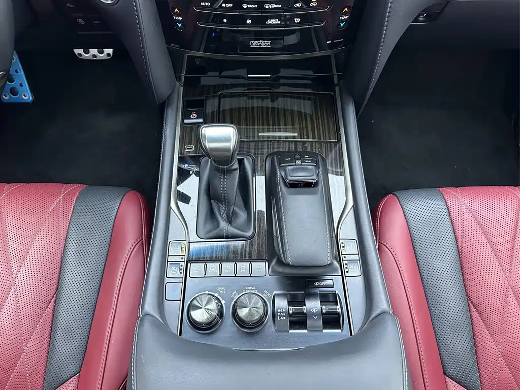 Lexus LX 2023 — фото 18