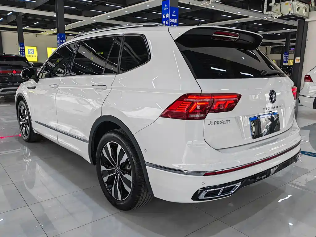 Volkswagen Tiguan L 2022 — фото 6