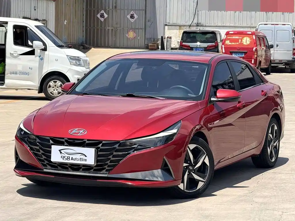 Hyundai Elantra 2023