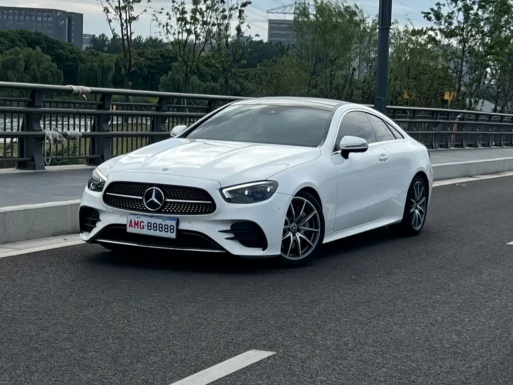 Mercedes-Benz E-Class 2021