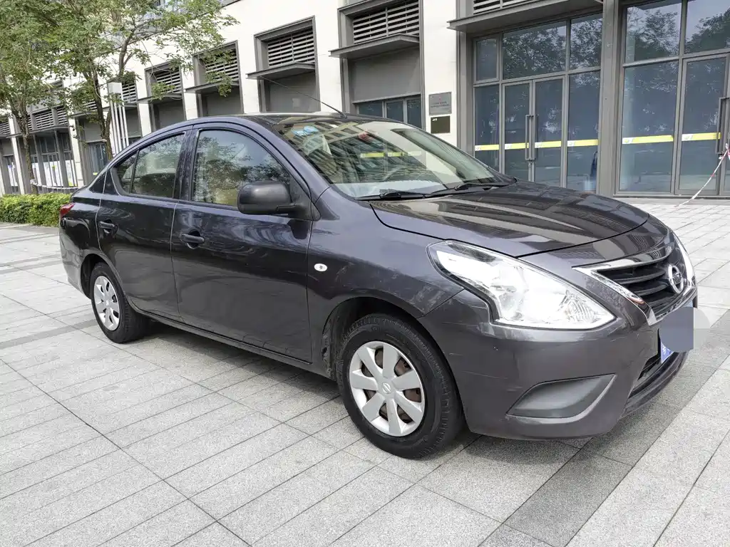 Nissan Sunny 2016 — фото 4