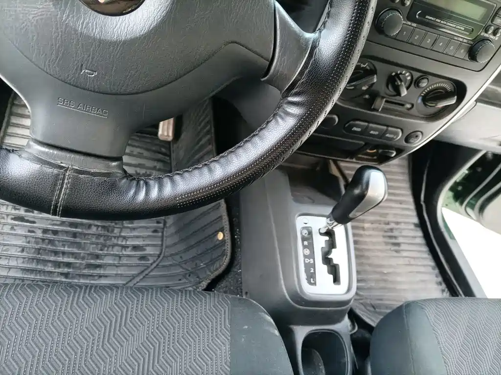 Suzuki Jimny 2013 — фото 12