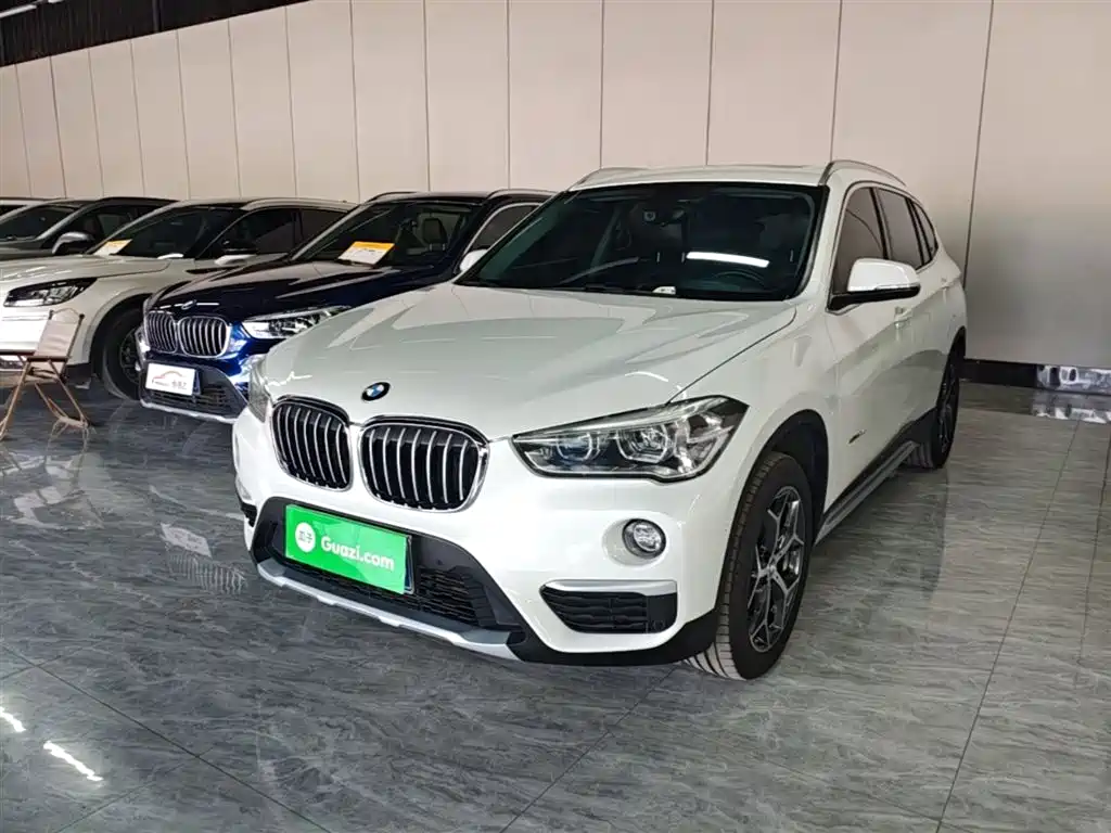 BMW X1 2017 — фото 1