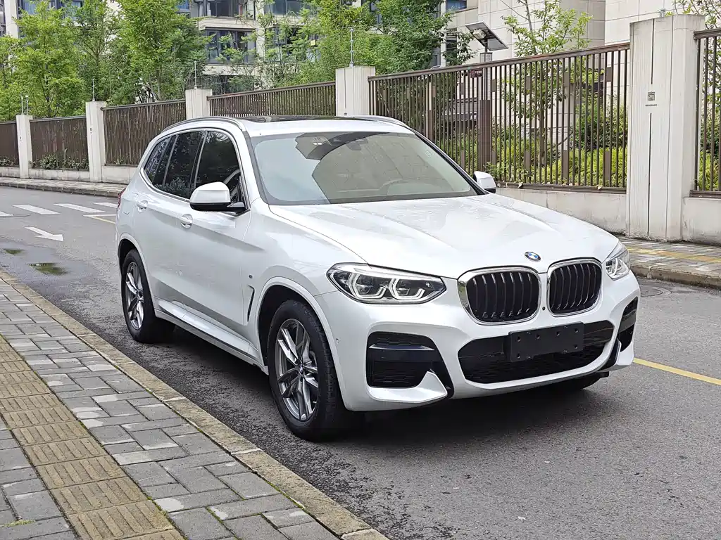 BMW X3 2021 — фото 3