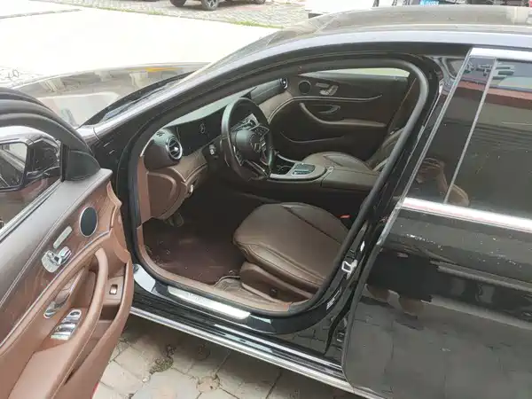 Mercedes-Benz E-Class 2023
