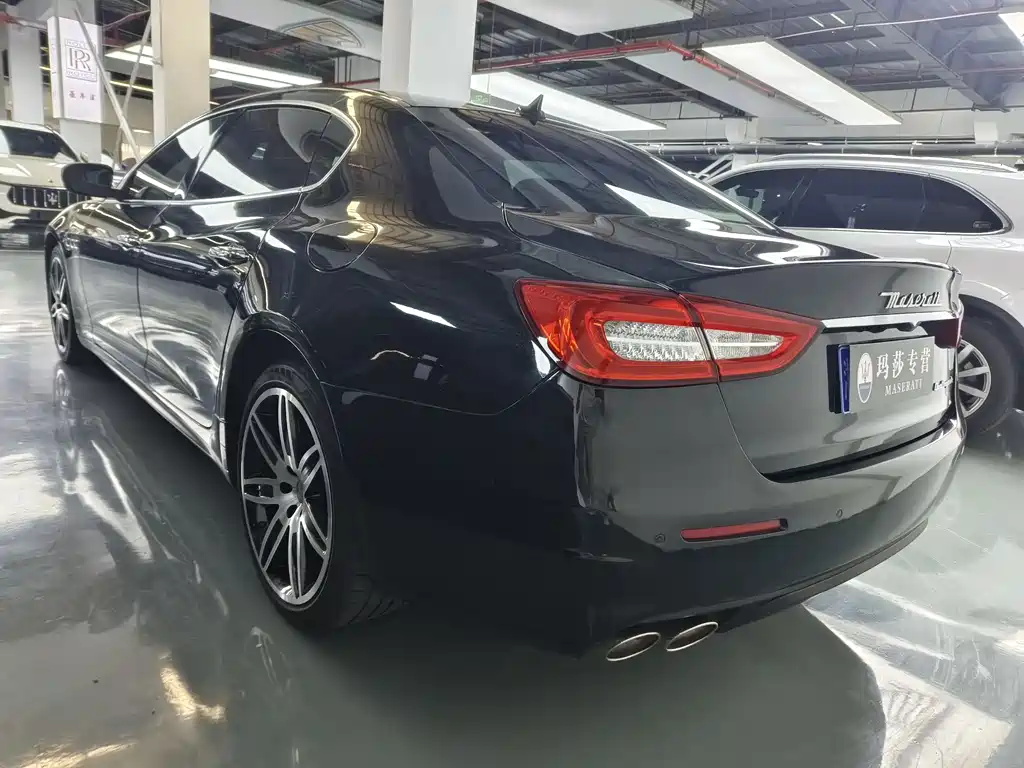 Maserati Quattroporte 2018 — фото 14