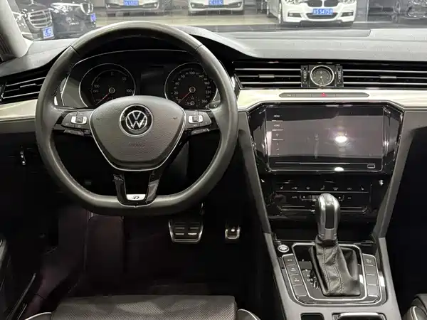 Volkswagen Magotan PHEV 2021