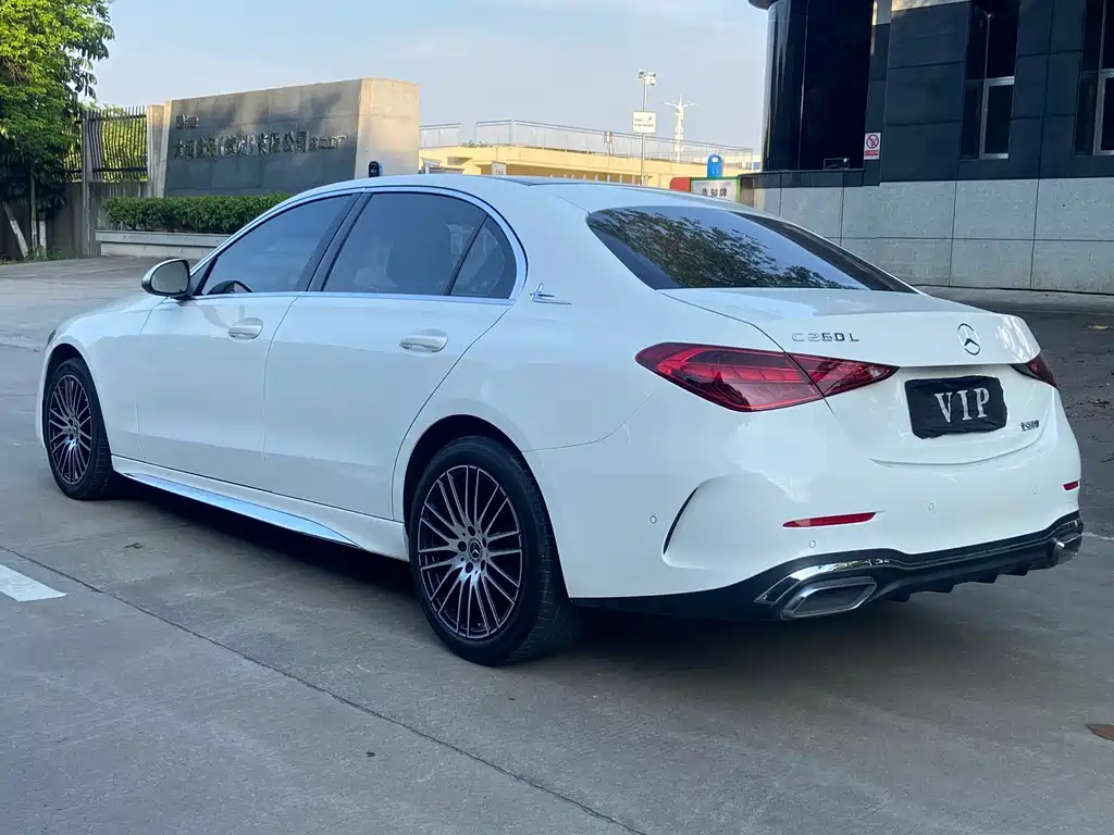 Mercedes-Benz C-Class 2022